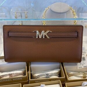 Michael Kors Reed Lg Bifold Pebbled Leather Snap Wallet Card Case 
Luggage 
NWT